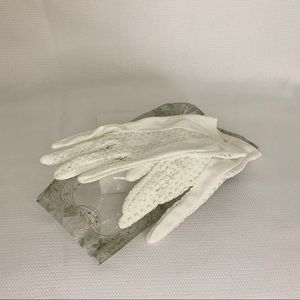 Vintage White “Cresendoe” Gloves with cutouts